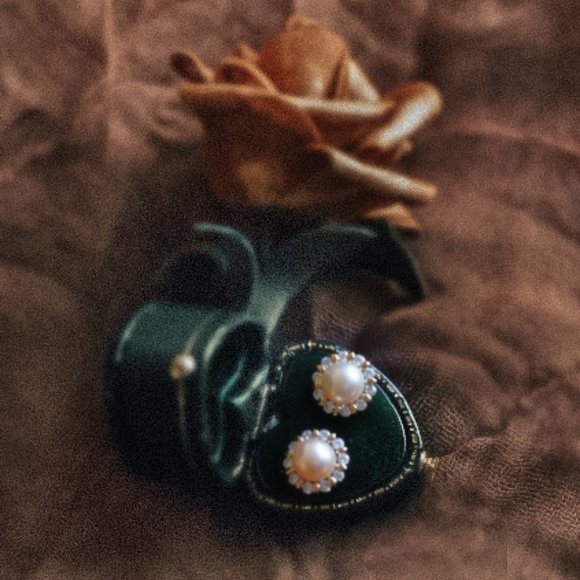 Sterling Silver Real Freshwater Pearl Earrings Studs Flower Earrings for Her - Picture 2 of 5